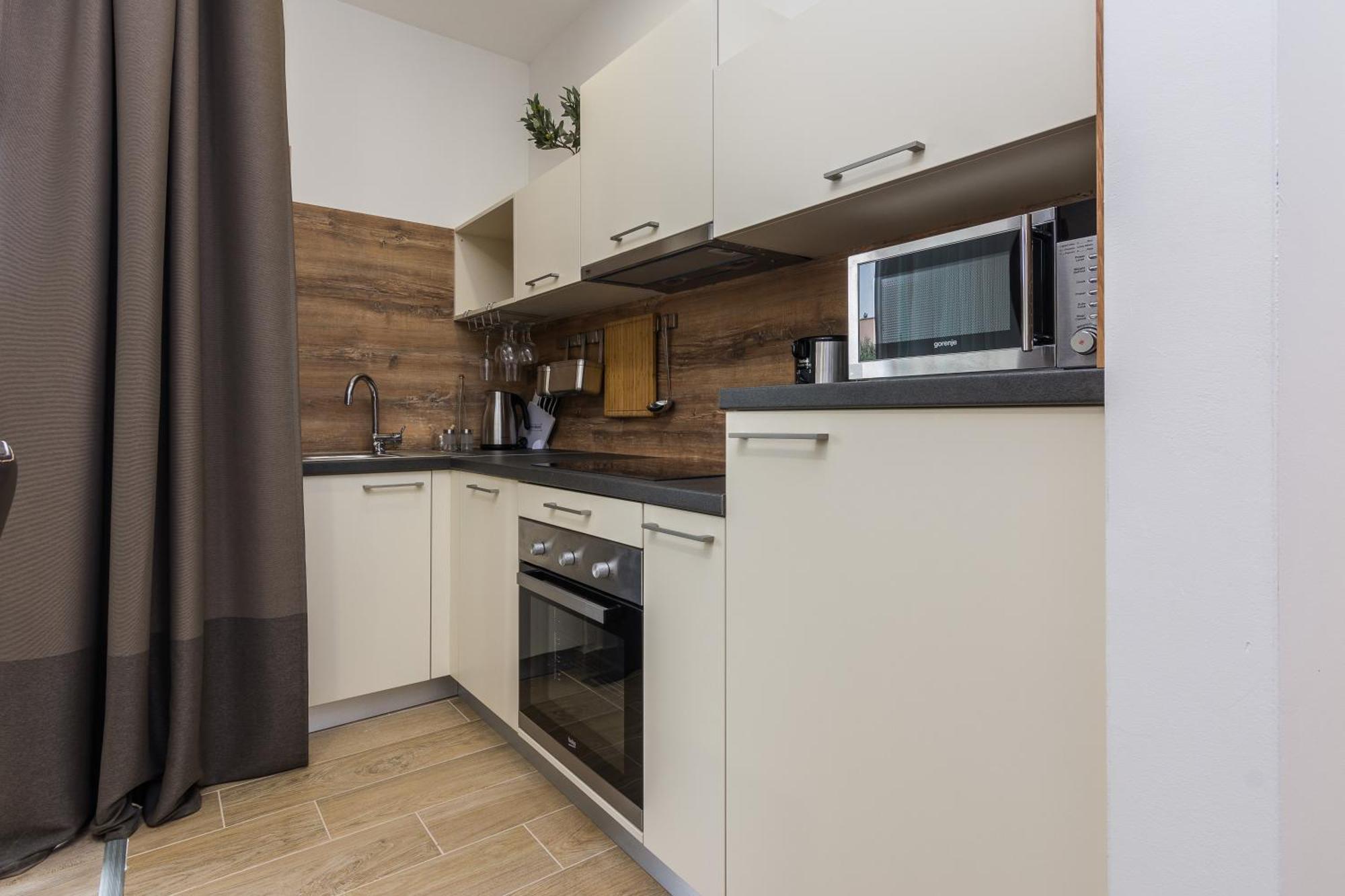 Petar's Dream 3 Apartment *